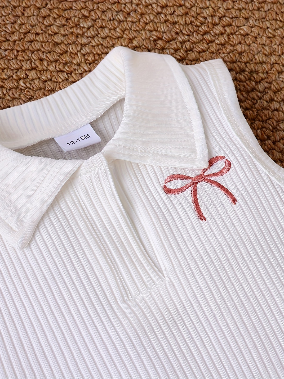 Sleeveless Ribbed Polo Tank Top & Bow‑Embroidered Pleated Skirt Set with Belt