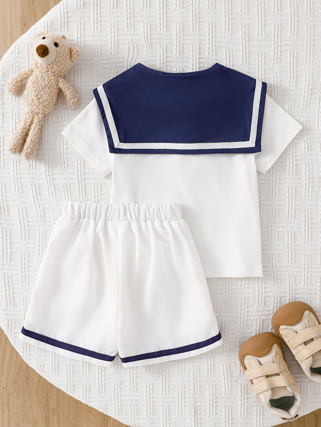 Short‑Sleeve Top & Shorts Set with Bear Embroidery